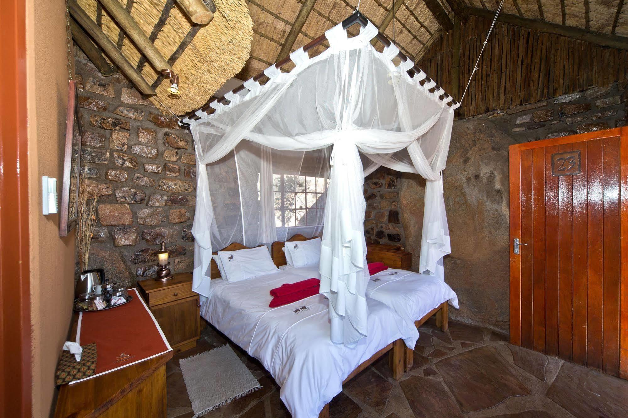 Gondwana Canyon Lodge Kanebis Eksteriør billede